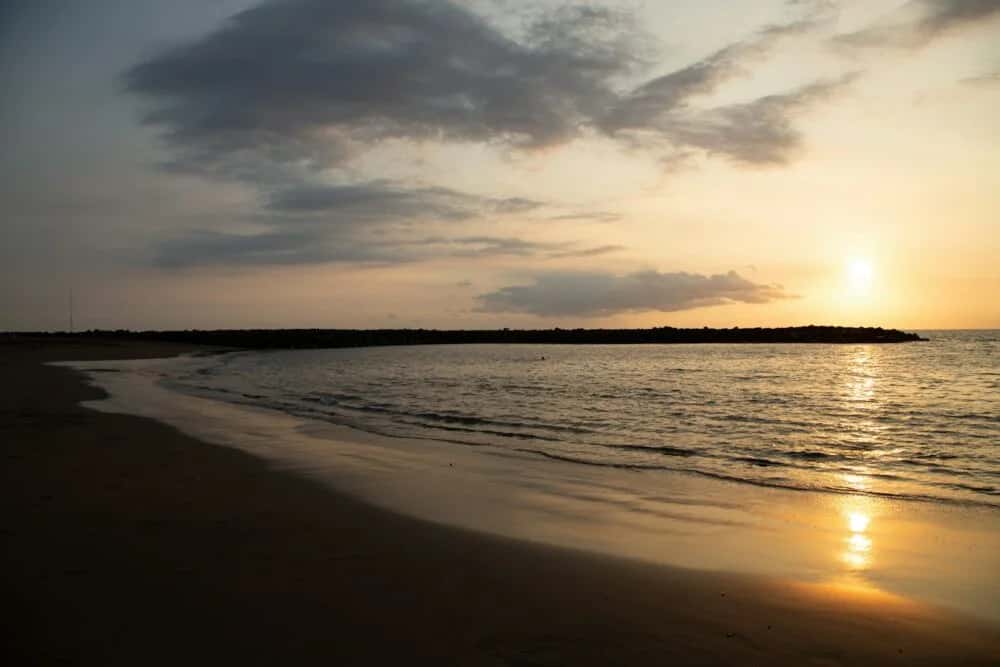 Adeje entdecken: Zwischen historischem Charme und Strandidylle