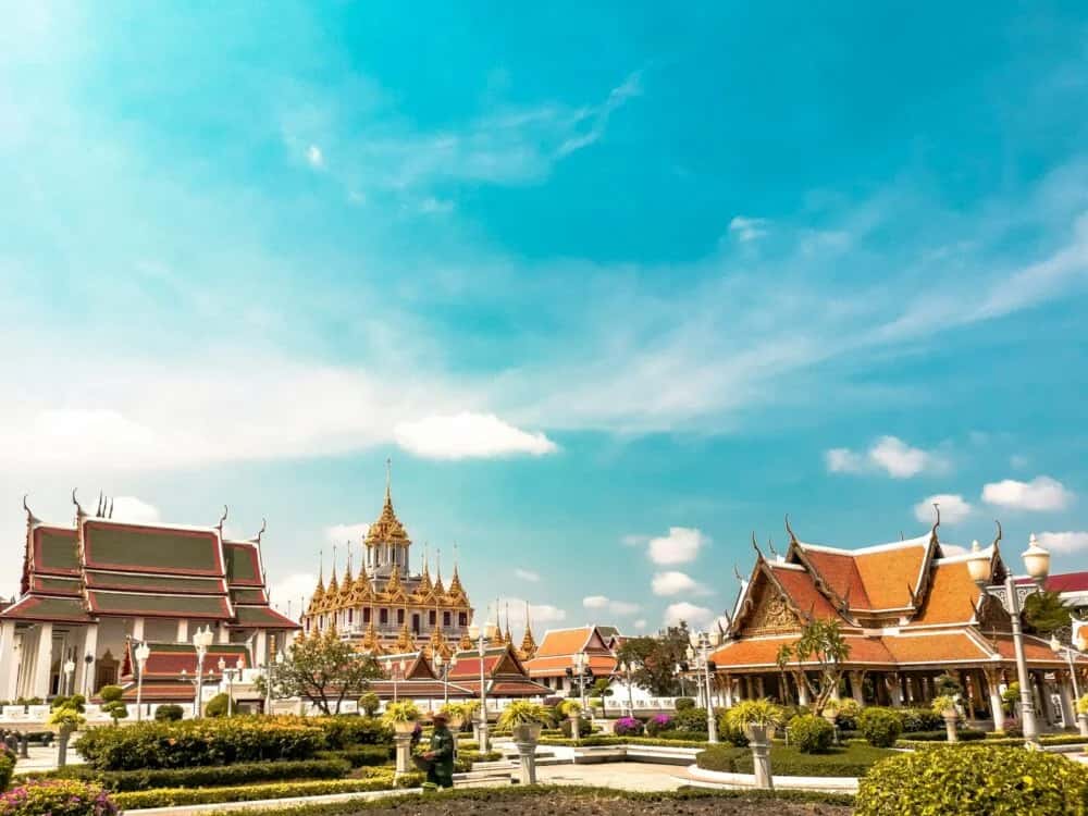 Bangkok: Zwischen Tempeln und Tuk-Tuks - Entdecken Sie das Herz Thailands