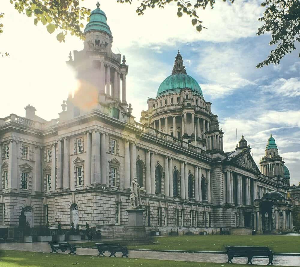 Belfast entdecken: Auf den Spuren der Titanic und städtischer Kultur