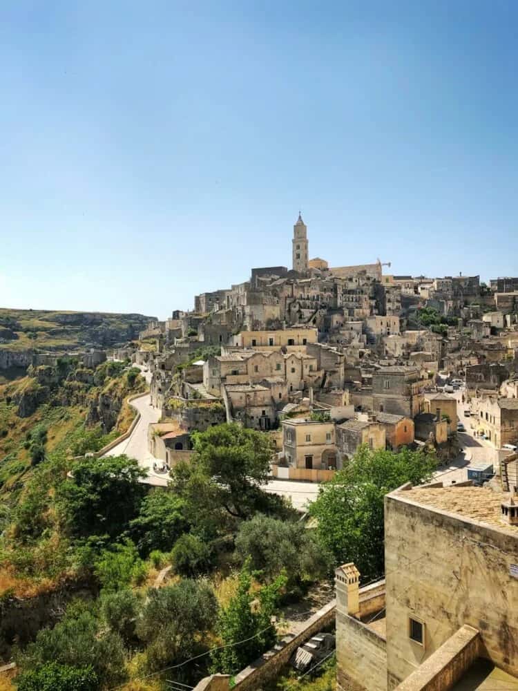 Matera: Zeitreise durch die Sassi – Entdecken Sie das Herz Basilikatas