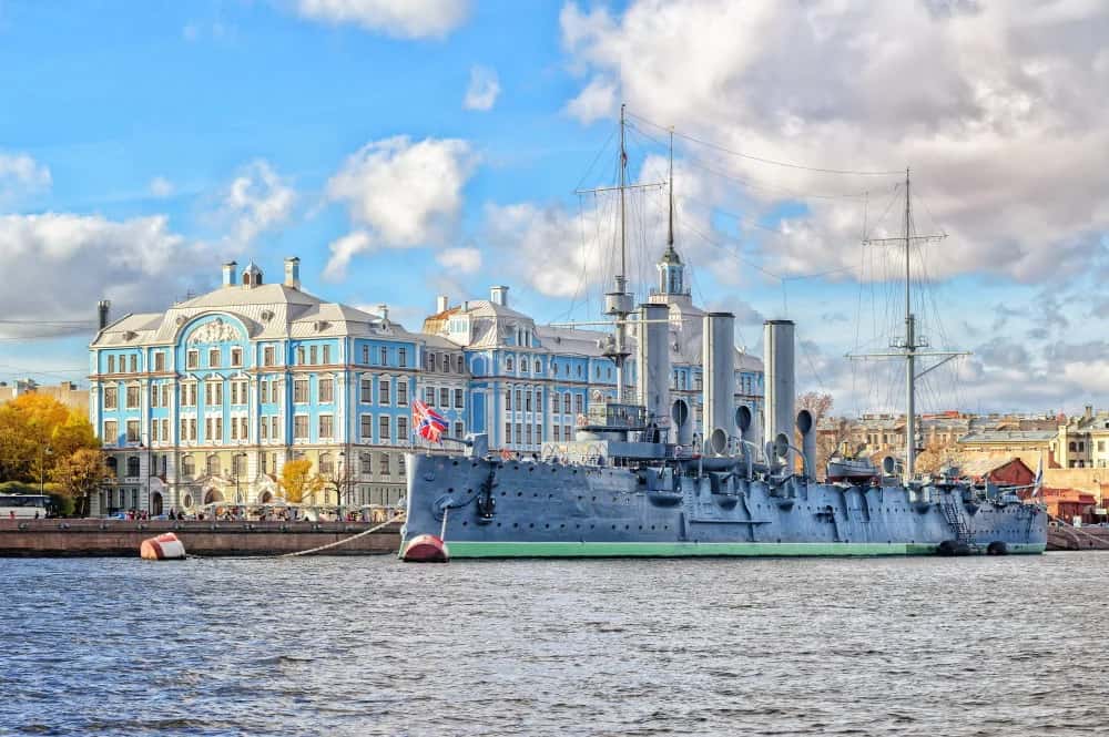 Panzerkreuzer Aurora in St. Petersburg - diente der kaiserlichen Marine