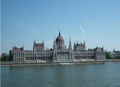 Ungarisches Parlament