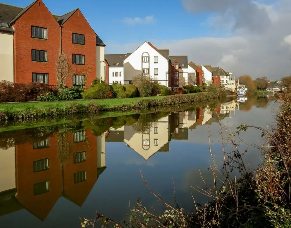 Exeter entdecken: Geschichte und Charme im Herzen von Devon