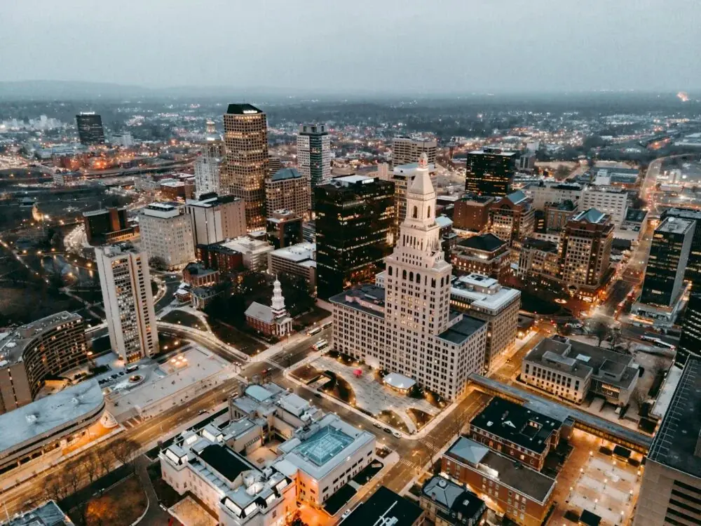 Hartford entdecken: Ein Spaziergang durch die Versicherungshauptstadt Amerikas