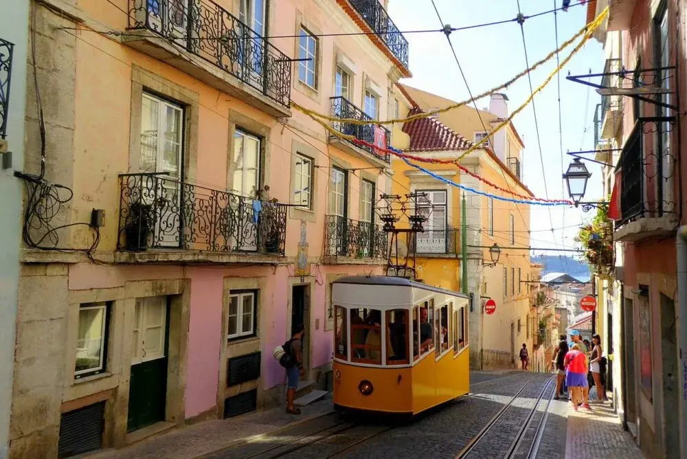 Lissabon - die Hauptstadt Portugals mit kolonialer Vergangenheit und großartiger Architektur