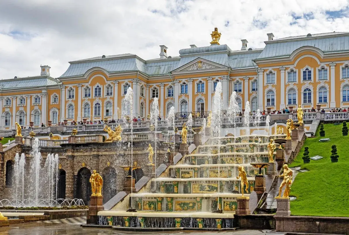 Peterhof - das russische Versailles
