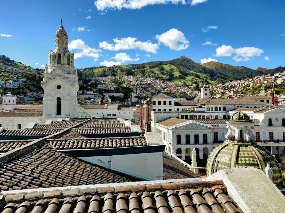 Quito: Hoch über dem Meeresspiegel – Entdecken Sie die Geheimnisse der Andenmetropole