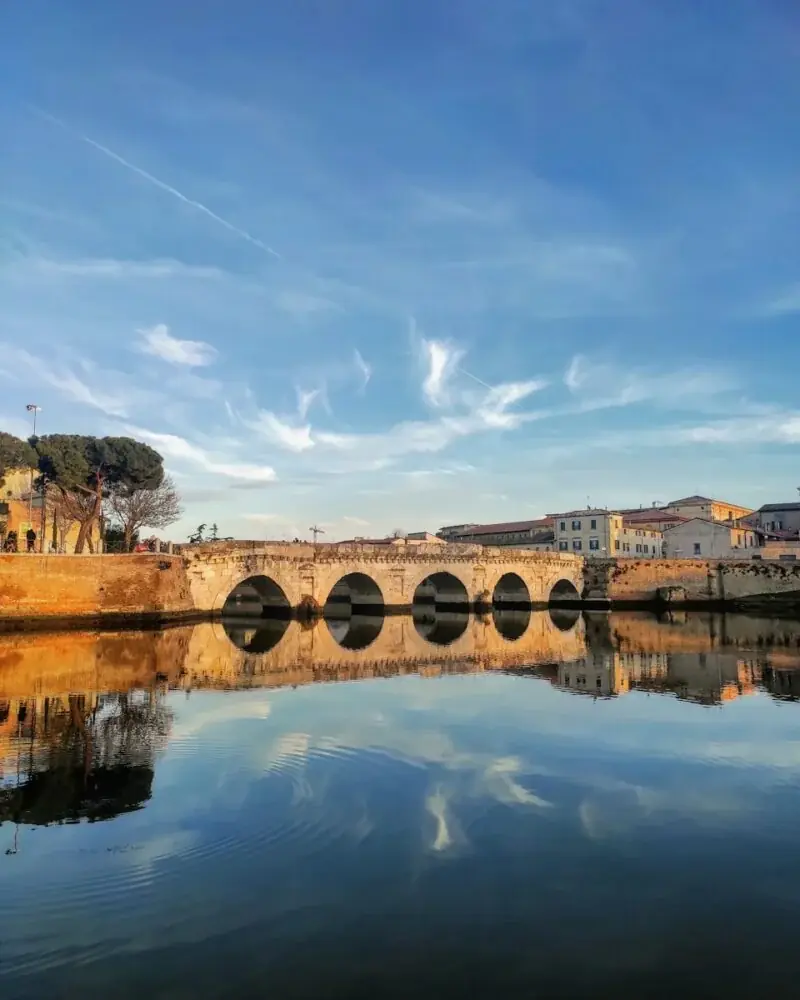 Rimini, Emilia-Romagna: Strandleben und Historie vereint