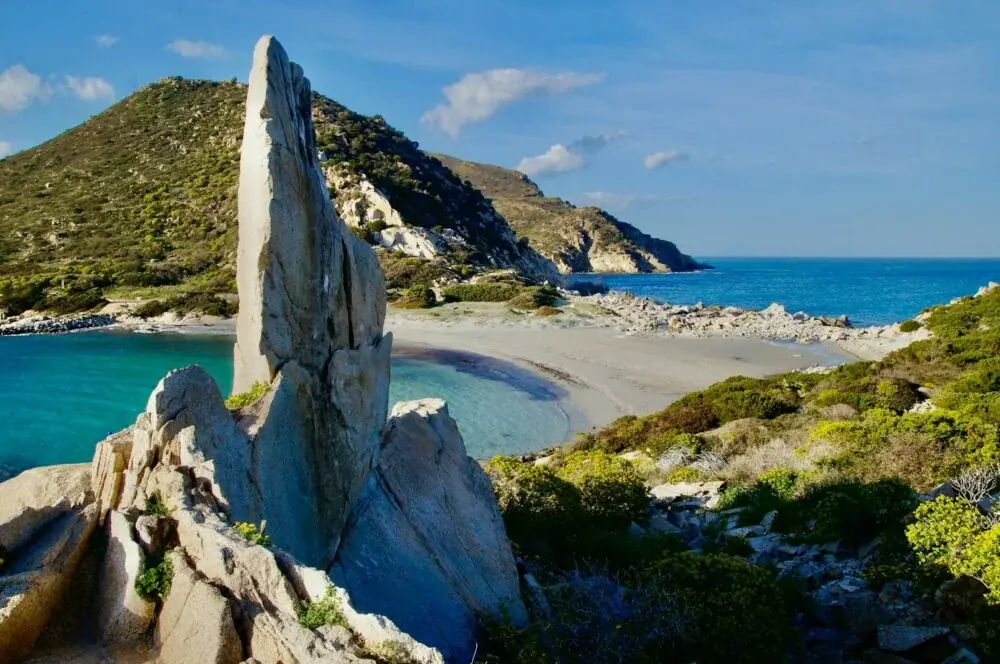 Sardinien Entdecken: Historische Schätze und Traumstrände