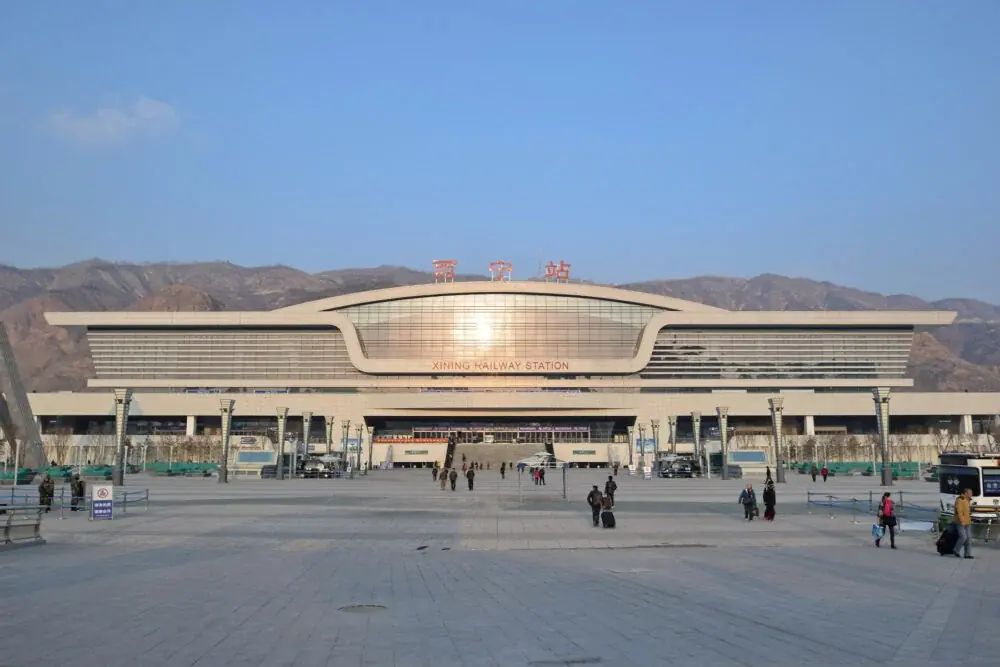 Xining Entdecken: Eine Reise zum Spirituellen Herzen Qinghais